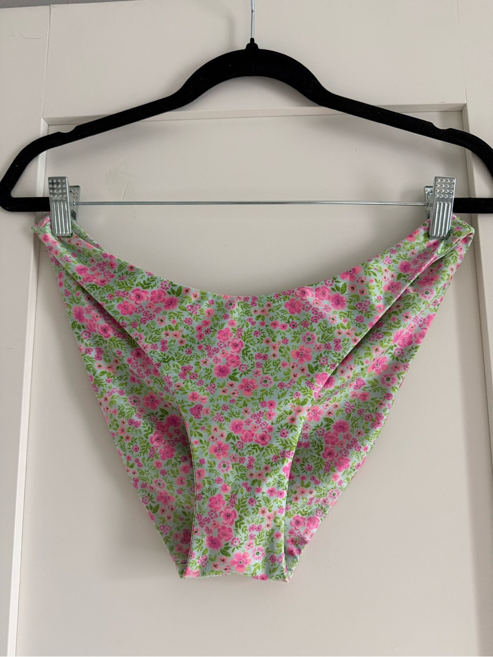Kulani Kinis Pink & Green Floral Underwire Bikini Set - Picture 3 of 3